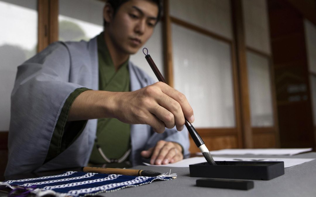 Top 10 Most Outstanding Contemporary Calligraphy Artists in Asia 